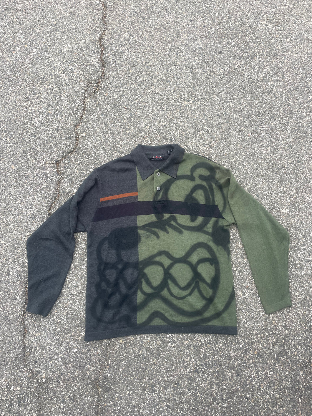 Dogg Button Up Sweater Size Small